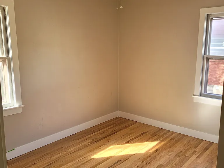 3325 Fowler Ave — Photo 13
