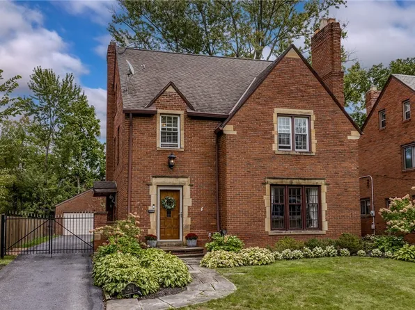 2611 Charney Rd, University Heights, OH 44118