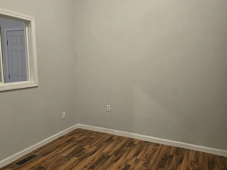 6 Main St #1 — Photo 10