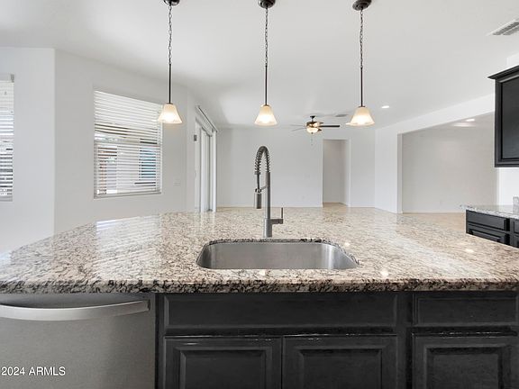 5th image of 2235 W ASTON Drive