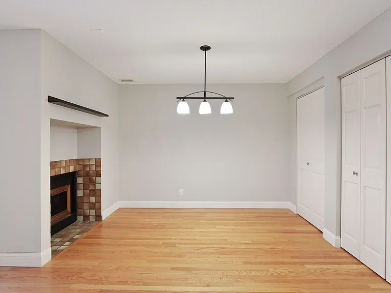 232 Franklin Ave W #206 — Photo 13
