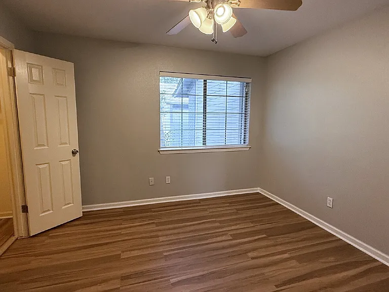 2101 Polaris Ave #9 — Photo 16