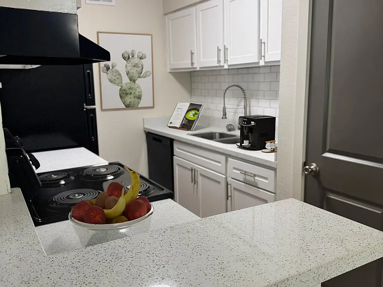 Park Colony Apartments — Photo 5