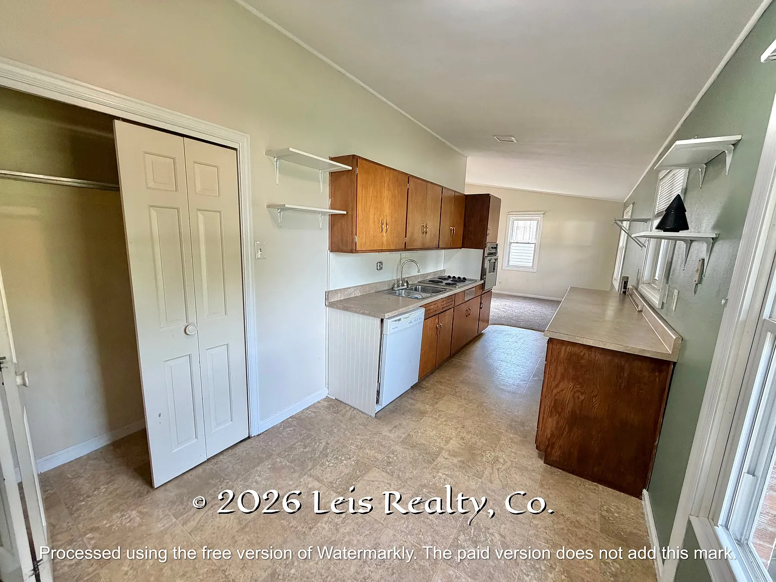 106 West Harmon Drive - 1 — Photo 3