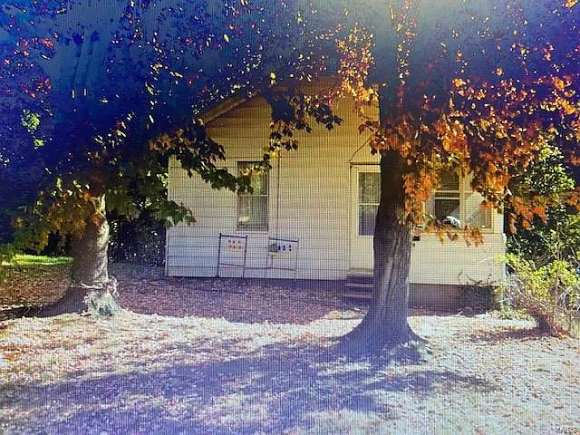 709 Glass St photo 1