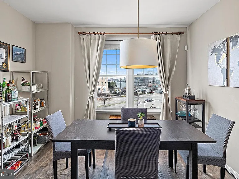 1310 Jackson St #1 — Photo 11