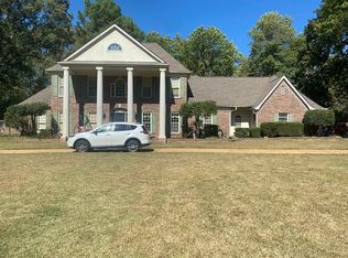 10184 Barn Hill Dr, Collierville, TN 38017