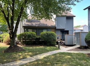 86 Sycamore Ct, Basking Ridge, NJ 07920