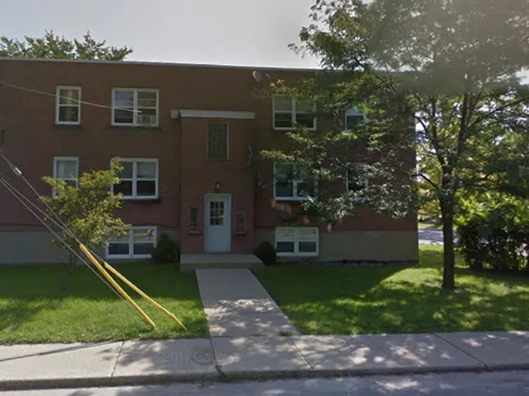 329 College St #6, Kingston, ON K7L 4M6