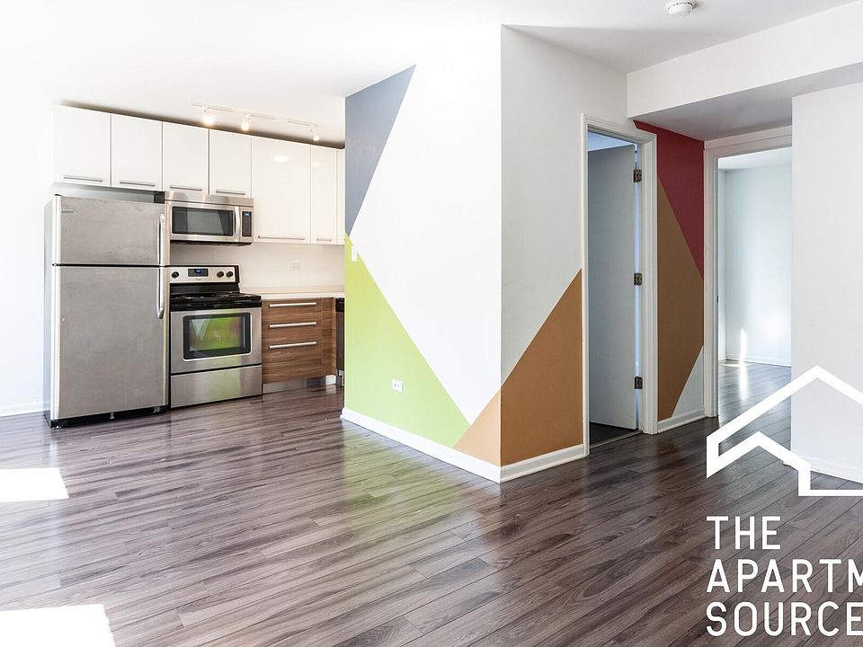 1st image of 926 W Carmen Ave #7C