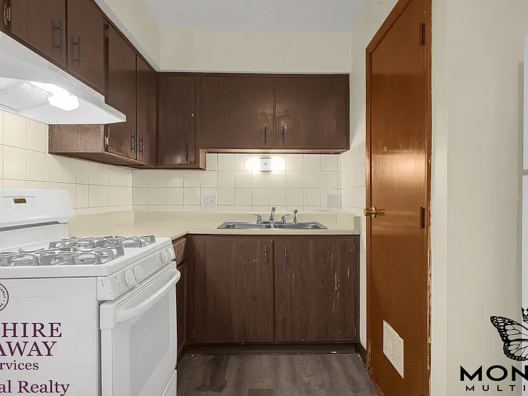 3042 Sandridge Ave #3042 — Photo 16