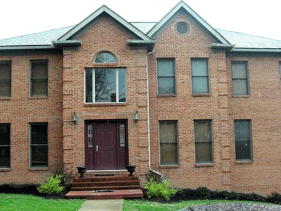 2nd image of 418 Woodbridge Dr