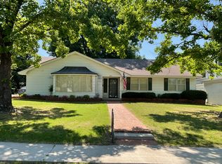 609 S Broadway Ave, Ada, OK 74820