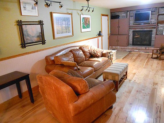 4th image of 727 Pine Briar Ln