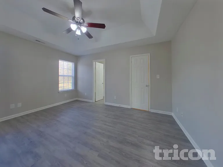 8820 Kismet Dr — Photo 10