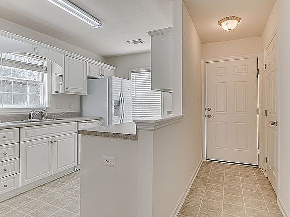 5th image of 7327 Dorado Dr