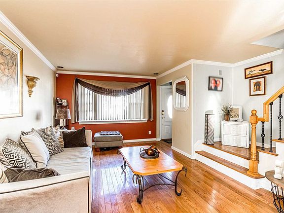 3rd image of 259-58 149th Ave