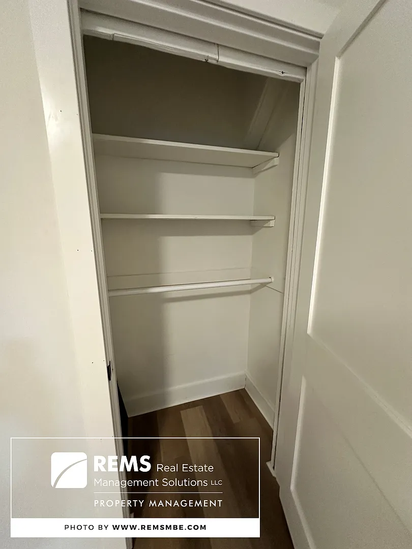246 North Walnut Street — Photo 3
