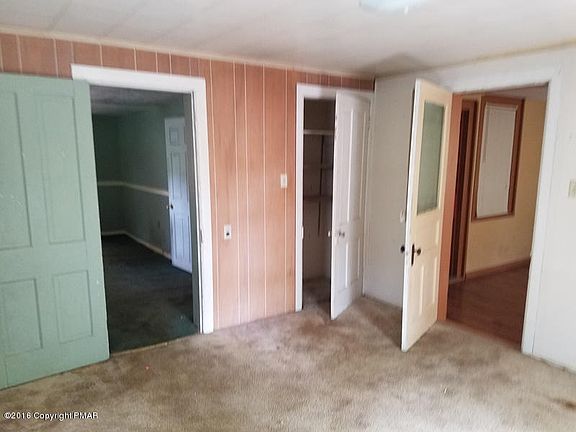3rd image of 2450 Clearview Ave