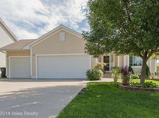 7425 SE 23rd St, Des Moines, IA 50320