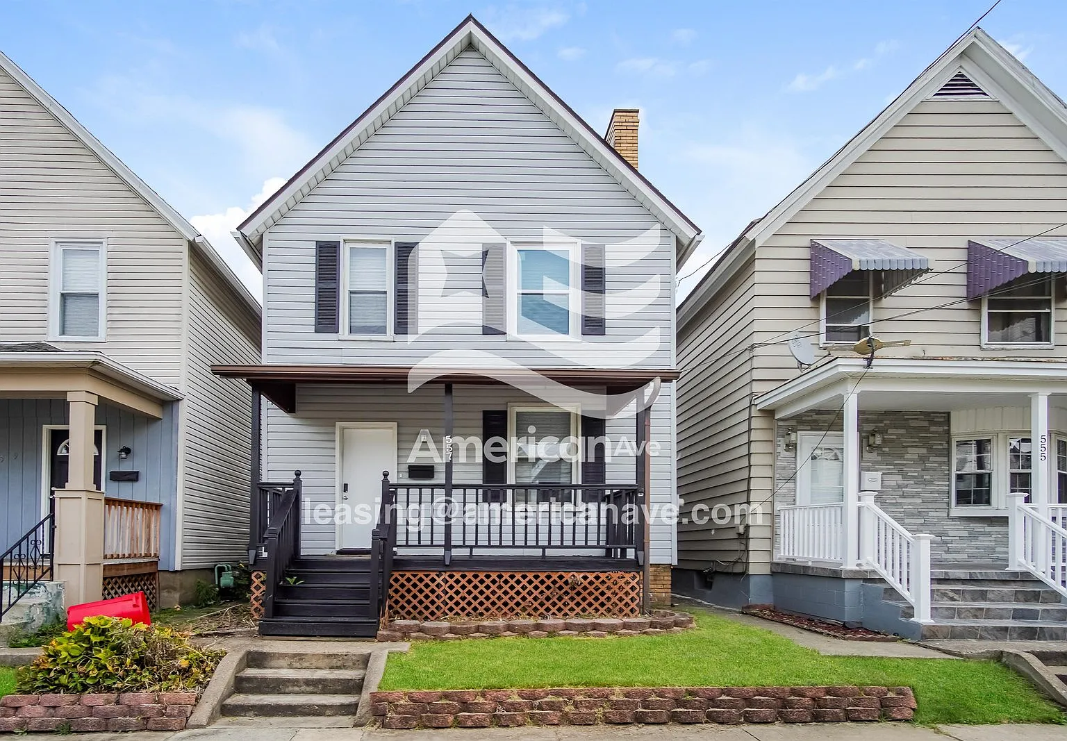 3 bed, 1.0 bath, 1157 sqft, $1,450 — Photo 1
