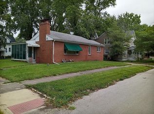 1201 N Evans St, Bloomington, IL 61701