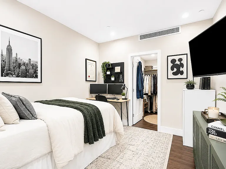 423 West St #1B — Photo 6