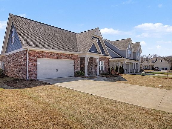 2nd image of 404 Christina Ln