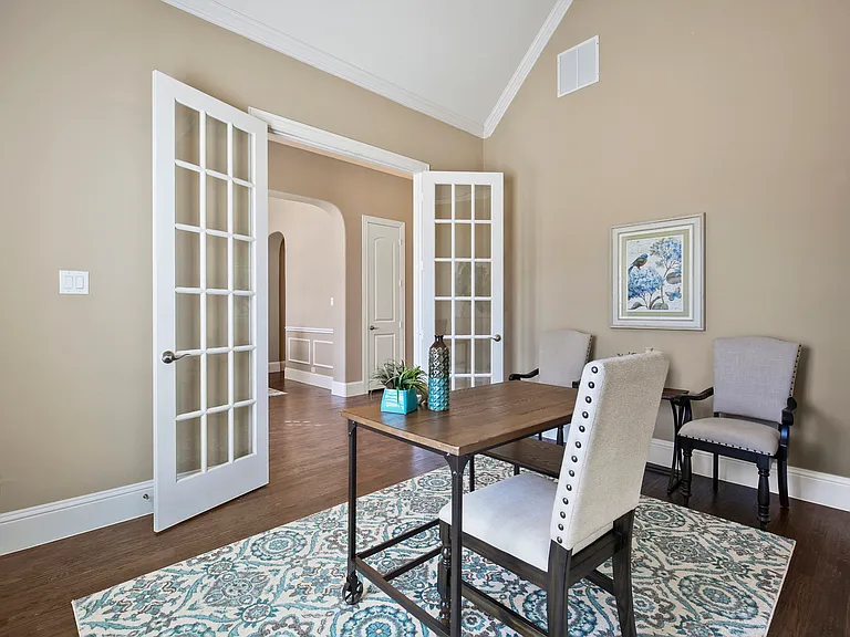 13732 Eleanor Ave — Photo 14
