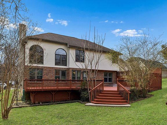5th image of 2213 S Ashford Ct