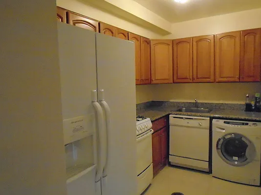 Rented by 18 REALTY | media 8