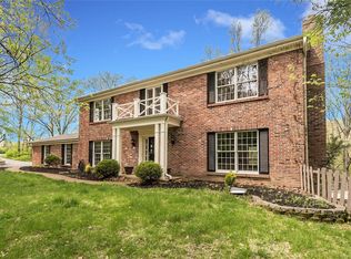 64 Chesterfield Lakes Rd, Chesterfield, MO 63005