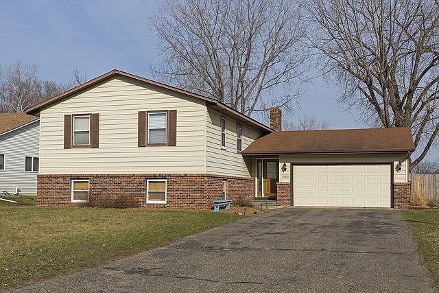 1st image of 1924 Betty Jane Ct