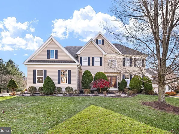 171 Candlewyck Dr, Avondale, PA 19311