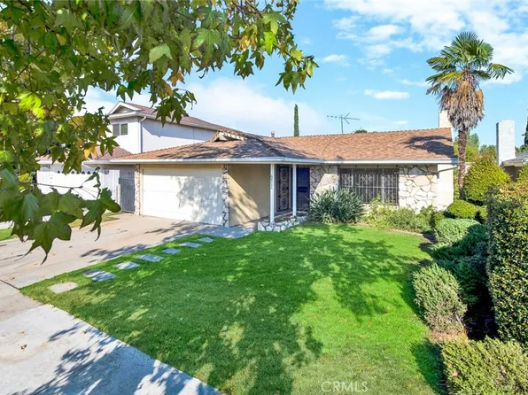 8738 Amboy Ave, Sun Valley, CA 91352