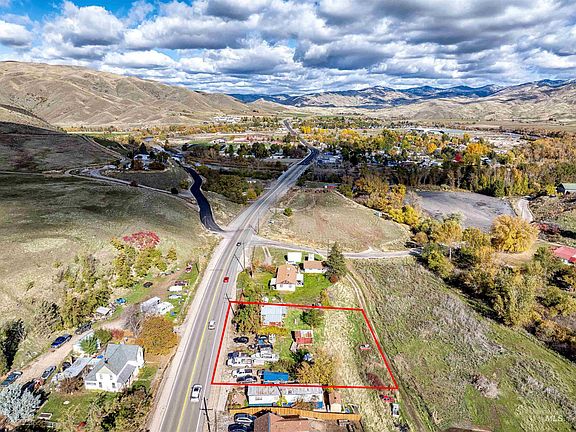 3rd image of 355 Highway 55