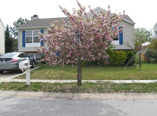 1807 Lorgnette Ct, Severn, MD 21144