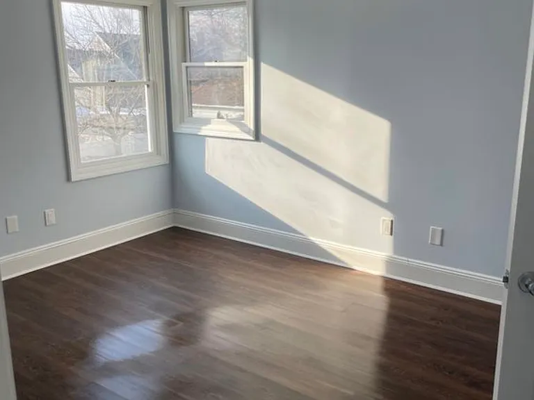 146 N Central Ave #2 — Photo 5