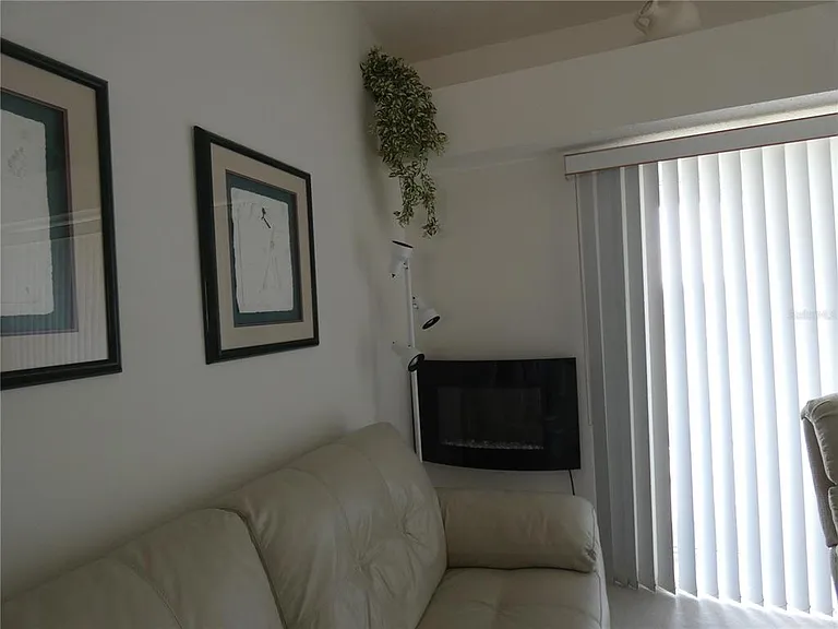 9641 Castle Point Dr #1225 — Photo 9