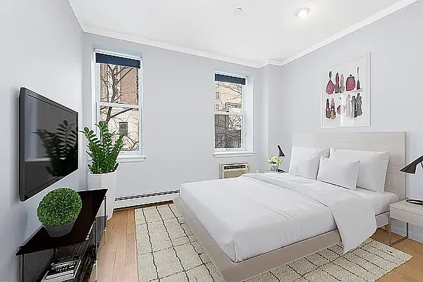 Rented by Compass | media 9