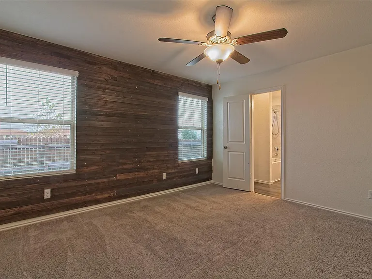 108 Circle Way — Photo 18