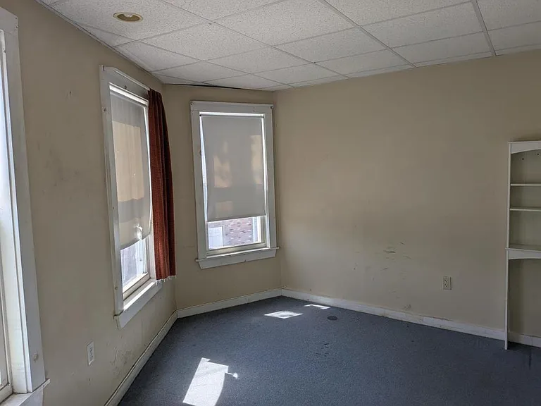 437 Bay St #3 — Photo 17