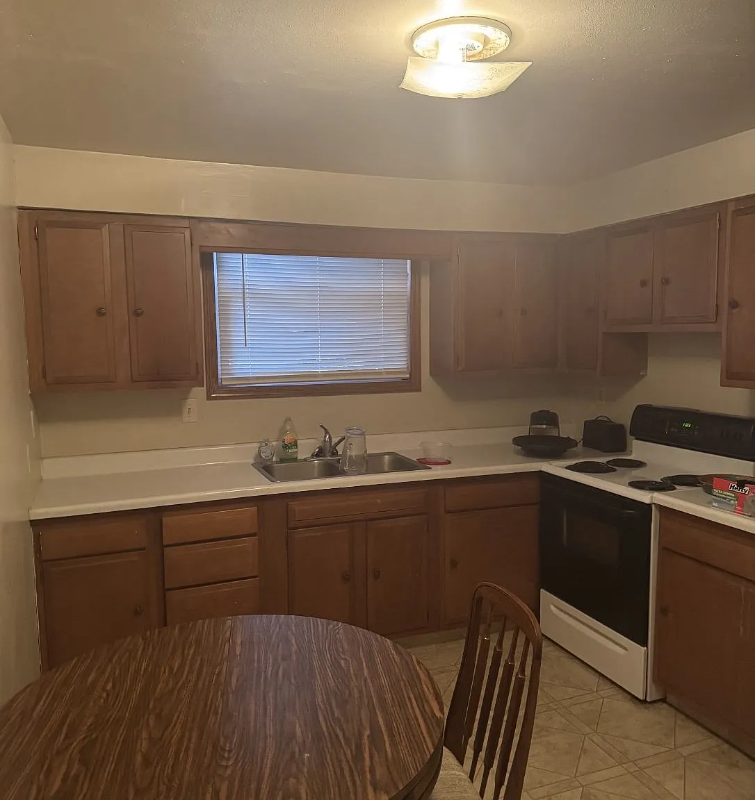 920 N Chicago Ave — Photo 1