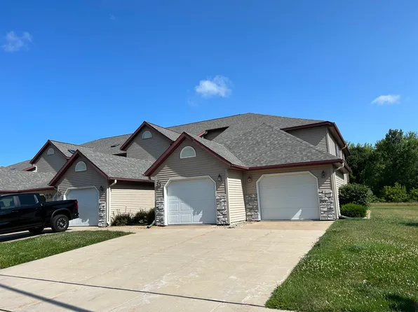 433 Eberlein Ct #4, Mauston, WI 53948