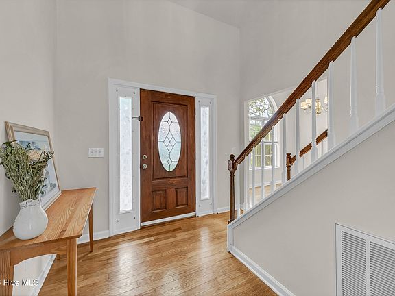 4th image of 5421 Whaler Way