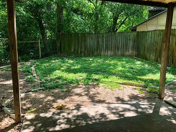 2nd image of 1601 Bridgeway Dr #A