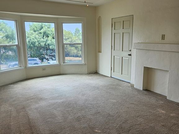 4th image of 5728 Adelaide Ave