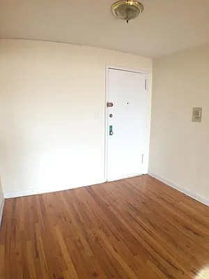 Rented by Giaps Realty Group LLC | media 13