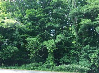 2667 Dunbar Woods Rd, Marcellus, NY 13108