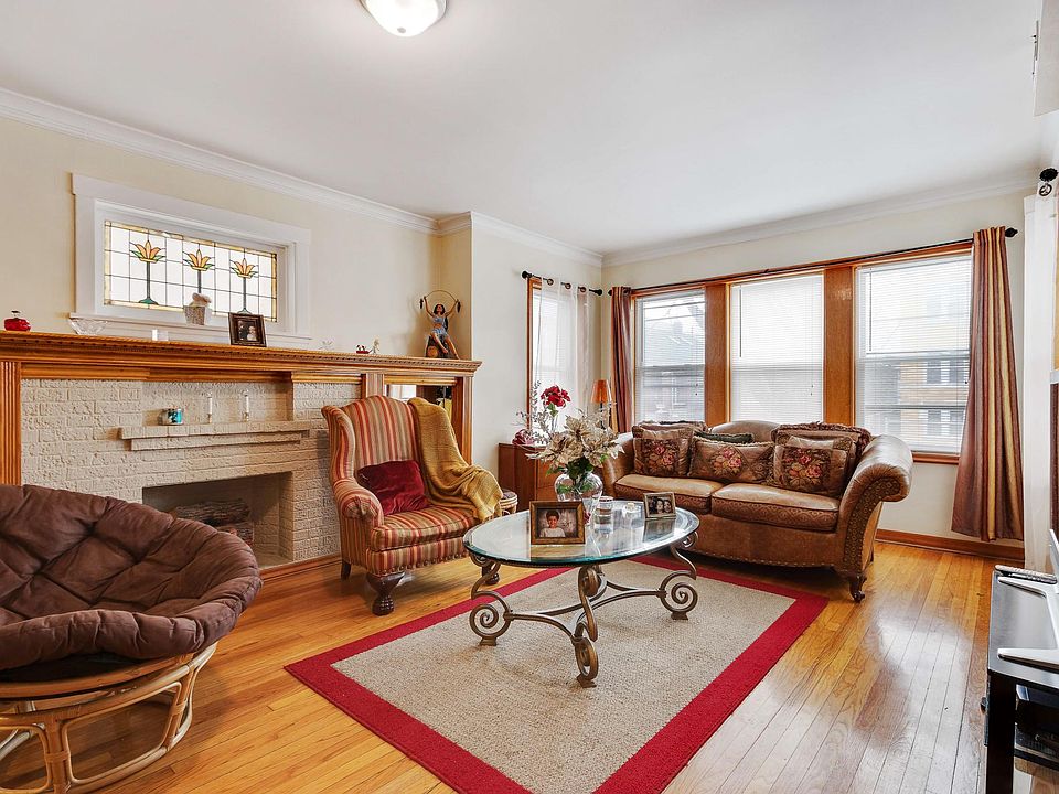 1st image of 5023 N Sawyer Ave #1